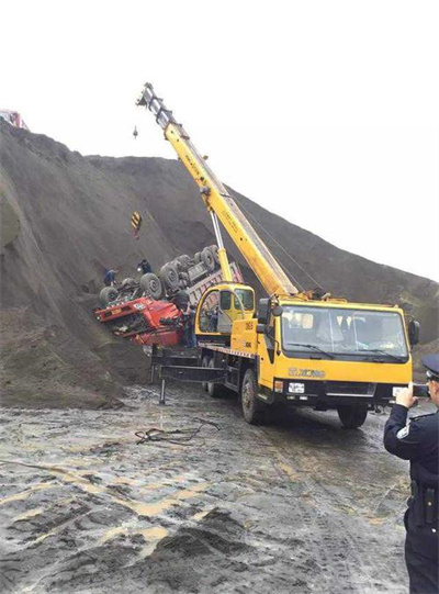 光山上犹道路救援